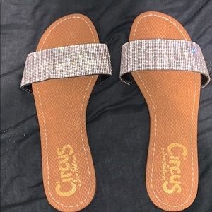 Circus sandals